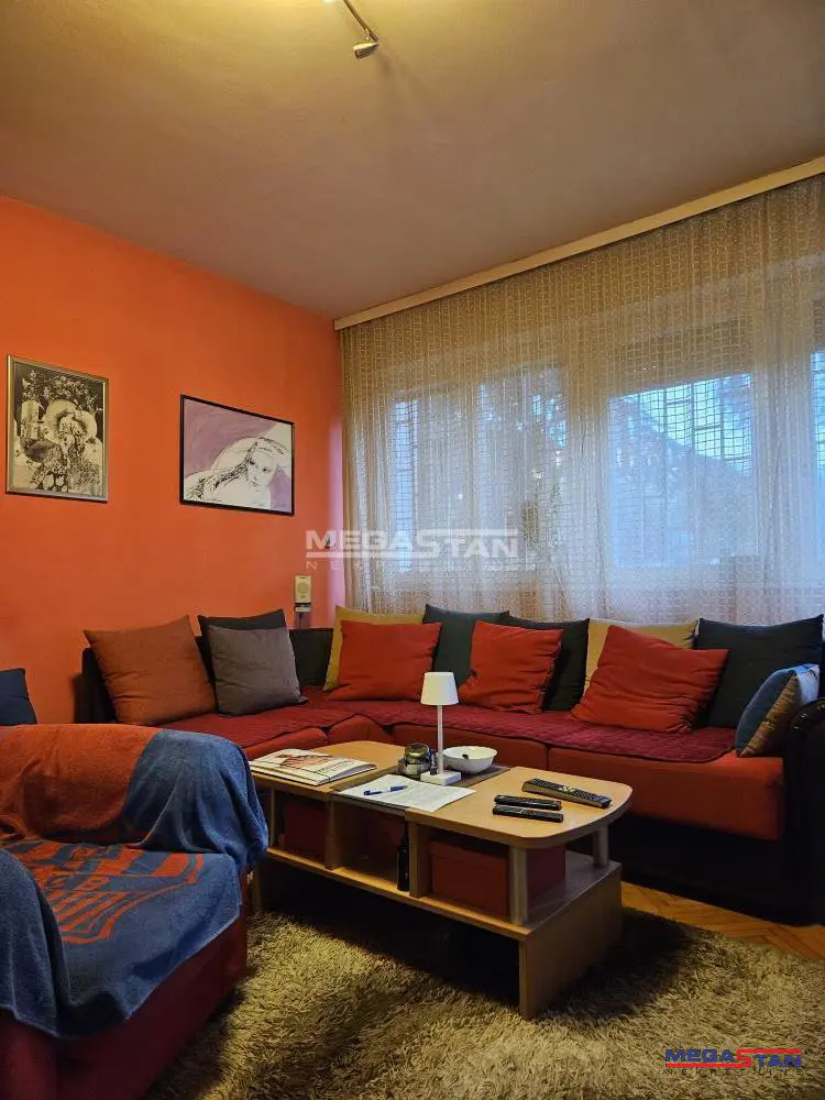 Beograd Zvezdara Dvoiposoban stanovi 115000 evra 