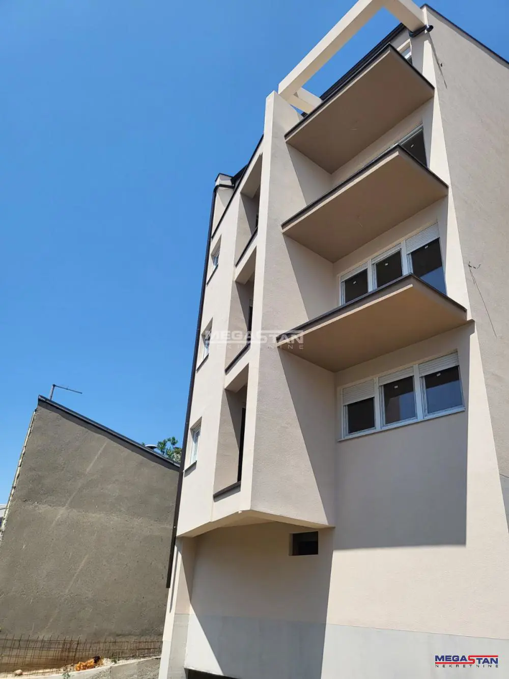 Beograd Voždovac Dvosoban stanovi 117500 evra 