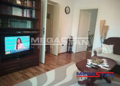 Četvorosoban stanovi Zemun Zemun novi grad 268300 evra