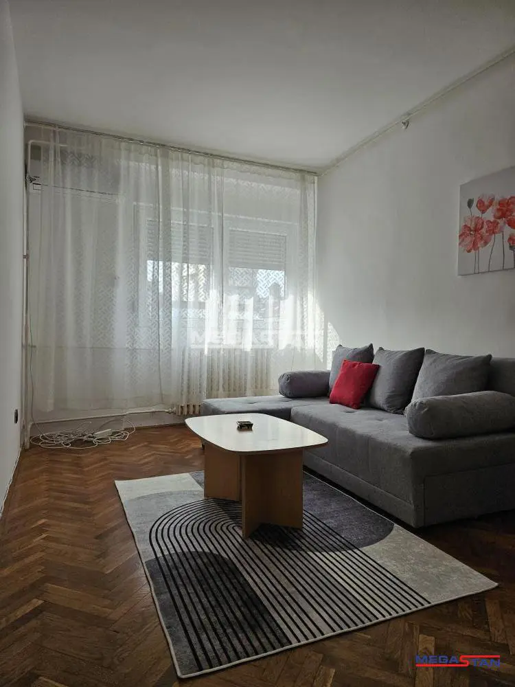 Dvosoban stanovi Palilula Poštanska štedionica-Tašmajdan 500 evra 