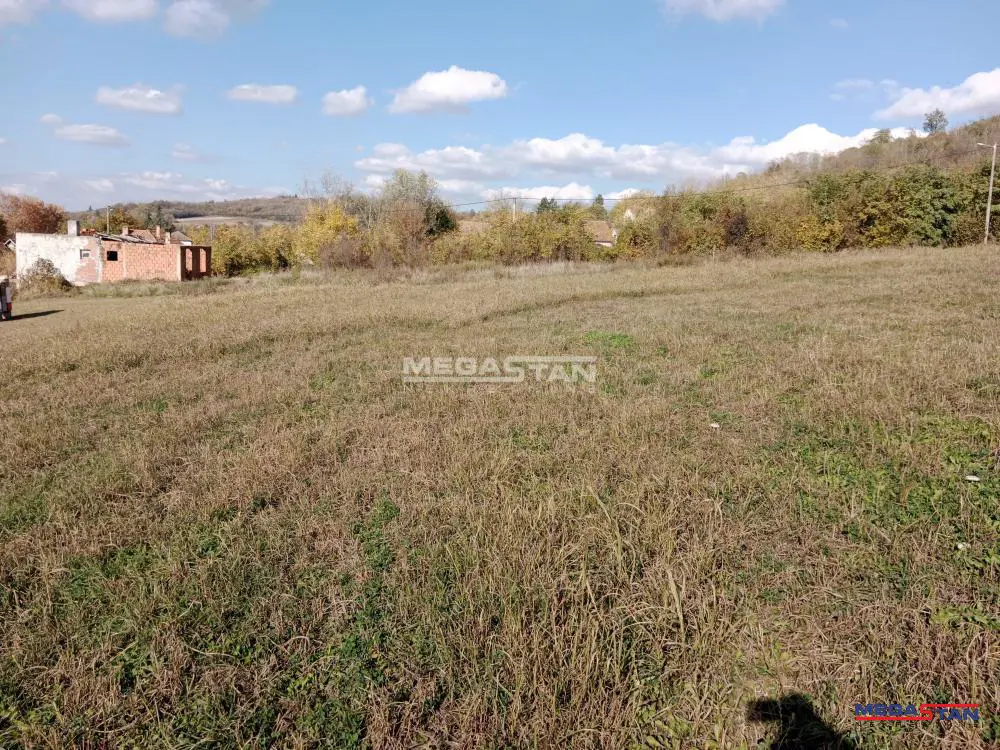 plac Obrenovac Obrenovac okolina 15000 evra 