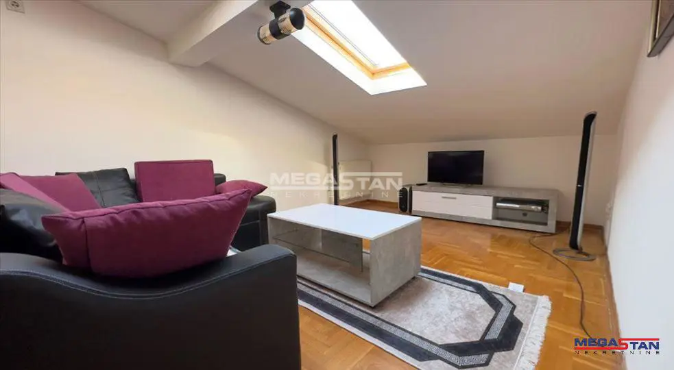 Jednoiposoban stanovi Zvezdara Denkova bašta 98500 evra 