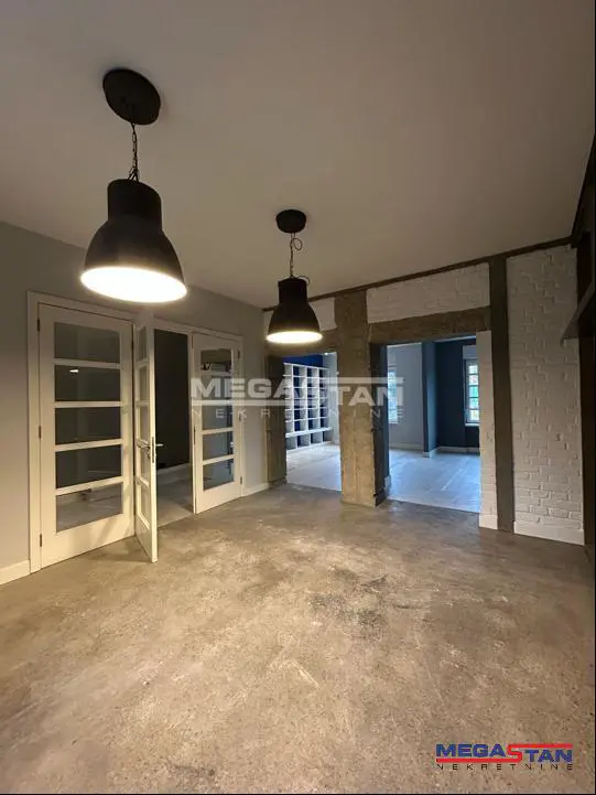 Beograd Stari Grad Trosoban stanovi 2000 evra 