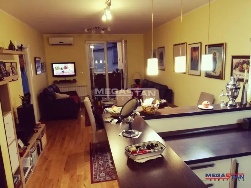  novogradnja Dvosoban stanovi Zemun Zemun centar 165000 evra 