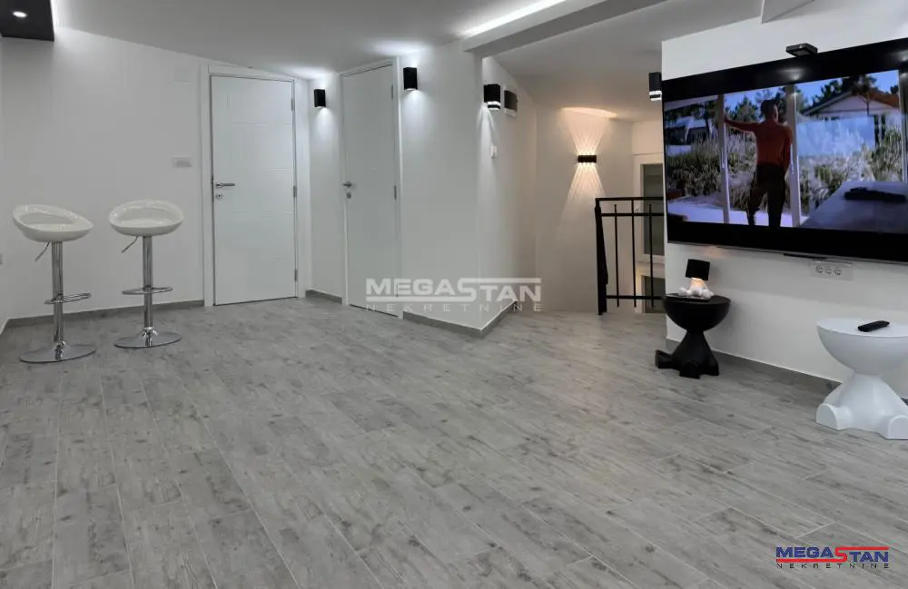 Beograd Zvezdara Petosoban stanovi 1600 evra 