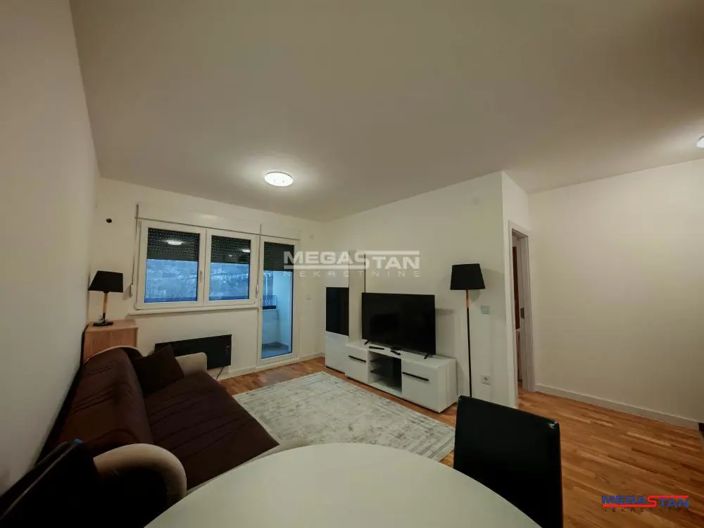 Jednoiposoban stanovi Zvezdara Mirijevo I II III IV 105000 evra 