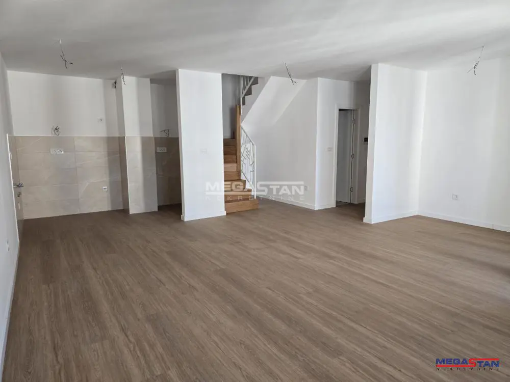 Beograd Voždovac Četvoroiposoban stanovi 518400 evra 