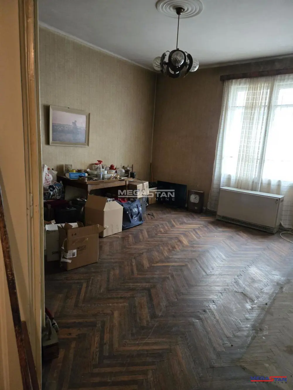 Jednoiposoban stanovi Stari Grad Botanička Bašta 185000 evra 