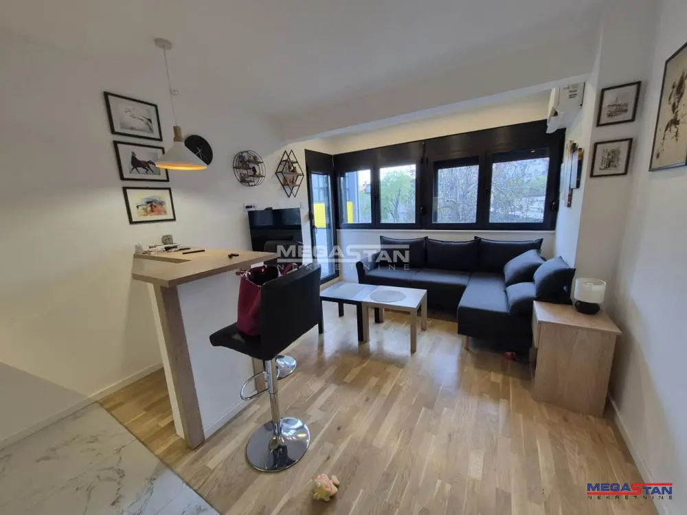 Dvosoban stanovi Stari Grad Dorćol donji 750 evra 