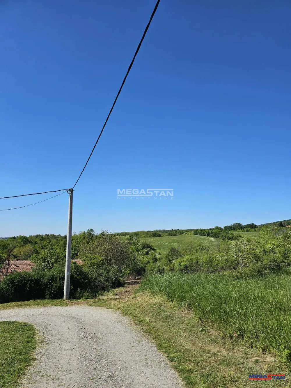plac Voždovac Ripanj 157200 evra 