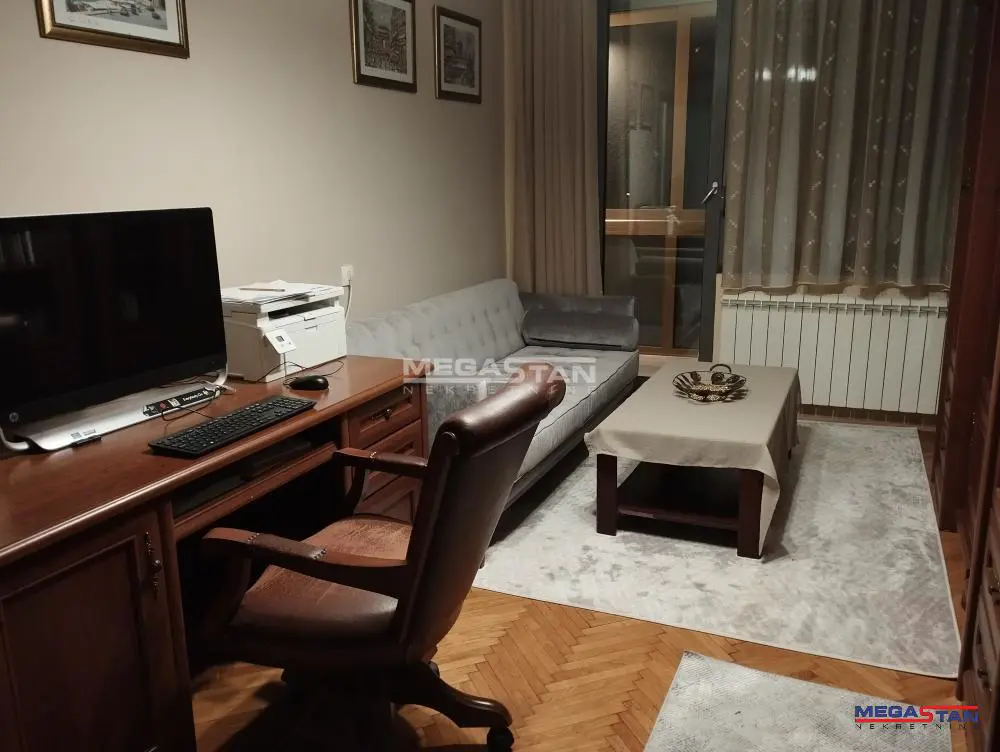 Beograd Zvezdara Četvorosoban stanovi 348000 evra 