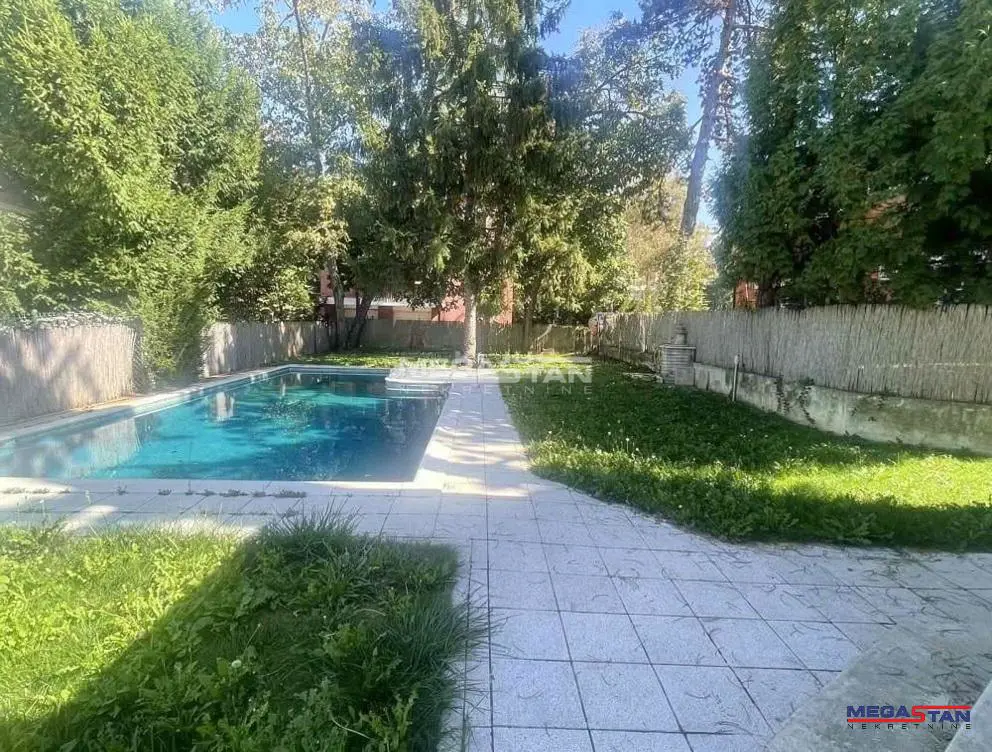 Beograd Savski venac kuće 2200 evra 