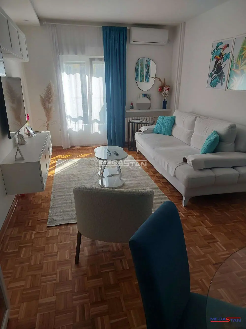 Beograd Novi Beograd Dvoiposoban stanovi 700 evra 