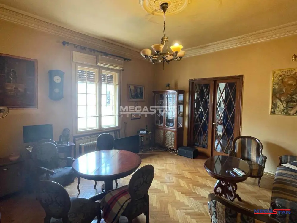 Trosoban stanovi Vračar Krunski venac 385000 evra 