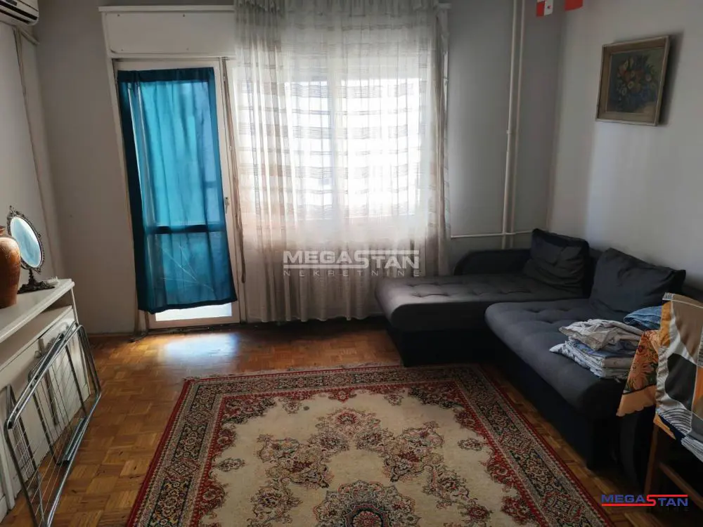 Beograd Stari Grad Četvorosoban stanovi 750 evra 