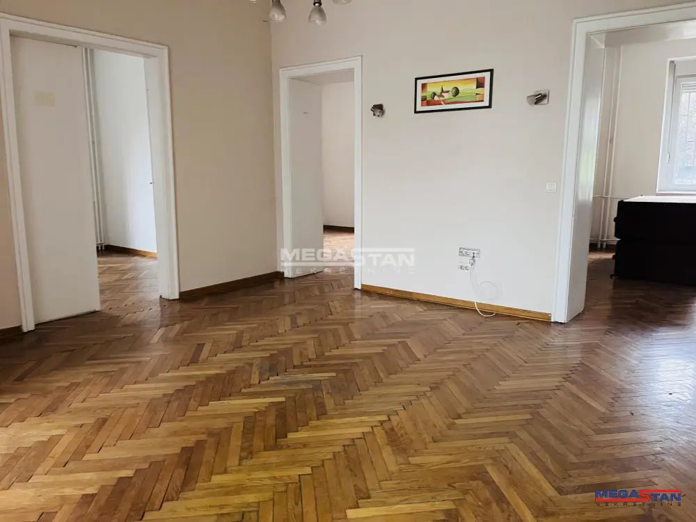 Beograd Voždovac Petosoban stanovi 279000 evra 