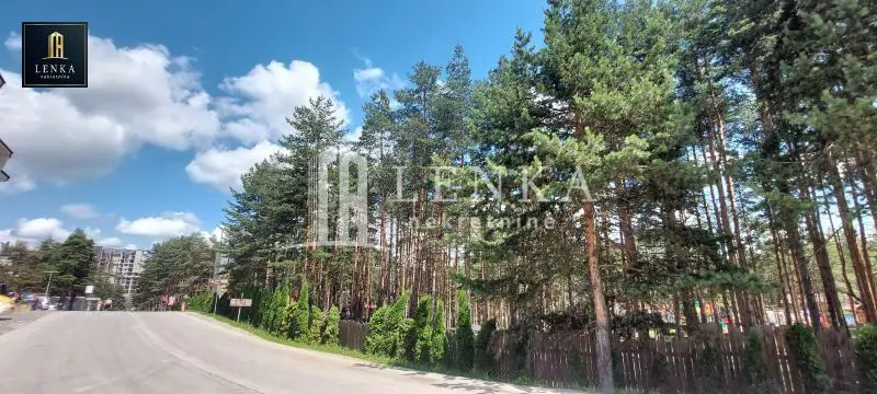 ZLATIBORSKI OKRUG Zlatibor Trosoban stanovi 120000 evra 
