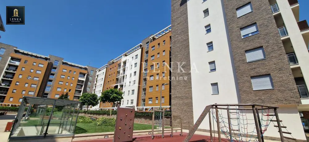 Beograd Novi Beograd Trosoban stanovi 1100 evra 