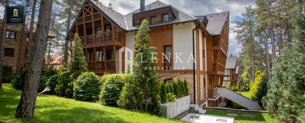 Dvoiposoban stanovi Zlatibor Centar 180000 evra 