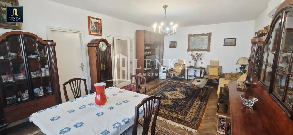 Beograd Novi Beograd Četvoroiposoban stanovi 399000 evra 