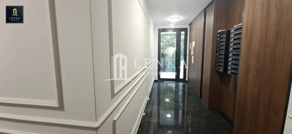 stanovi Beograd Trstenjakova  novogradnja Četvorosoban 
