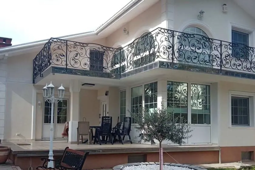Stara Pazova Stara Pazova  uknjizeni kuće 385000 evra 