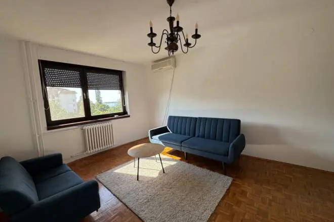 Dvoiposoban stanovi Stari Grad Dorćol donji 950 evra 