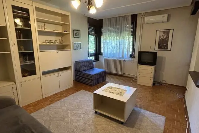 Dvosoban stanovi Palilula Višnjička banja 440 evra 
