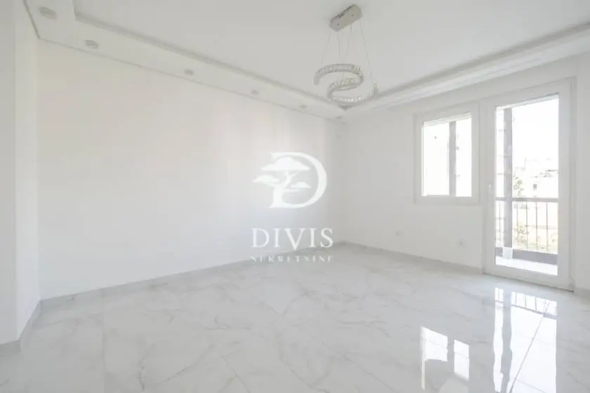 Dvosoban stanovi Vračar Crveni krst 240000 evra 