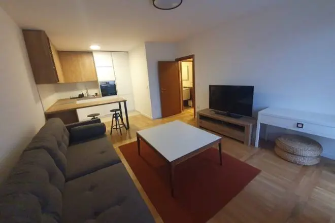 Dvosoban stanovi Zvezdara Vukov spomenik 800 evra 