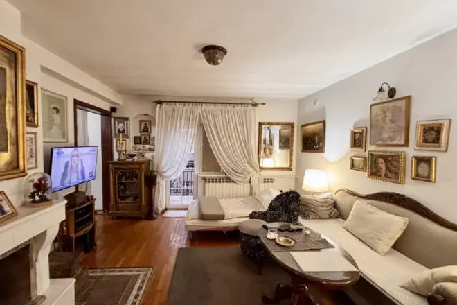 Četvorosoban stanovi Stari Grad Stari Grad lokacija 548900 evra 