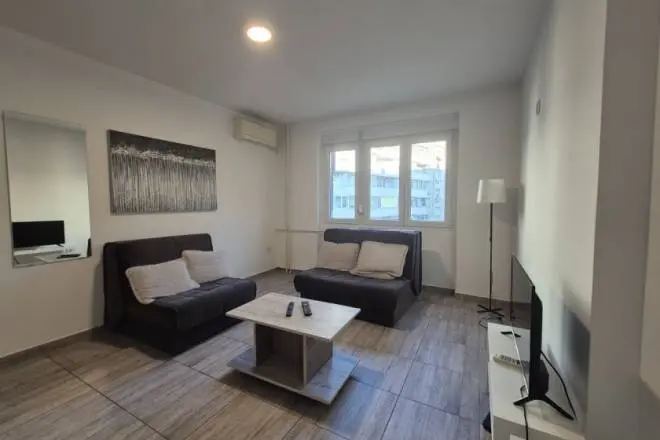 Jednosoban stanovi Stari Grad Kosančićev venac 500 evra 