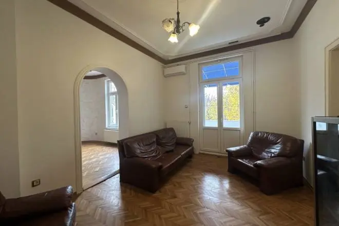 Dvosoban stanovi Savski venac Dedinje 950 evra 