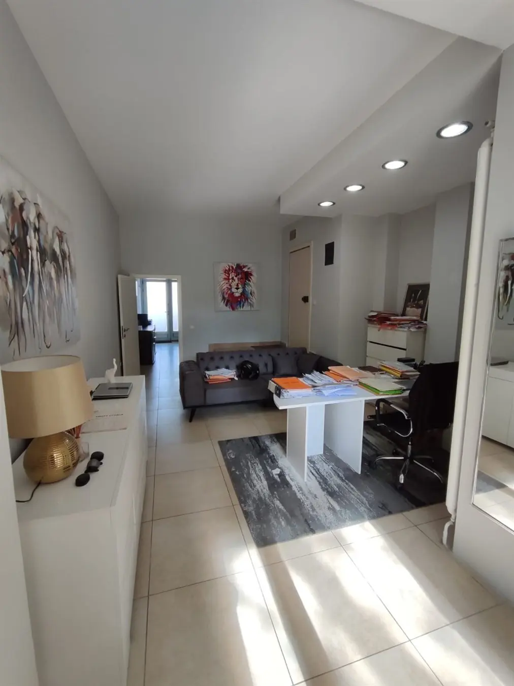 Dvosoban stanovi Vračar Cvetni trg 990 evra 