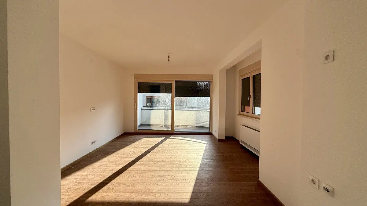  novogradnja Četvorosoban stanovi Vračar Hram 445000 evra 