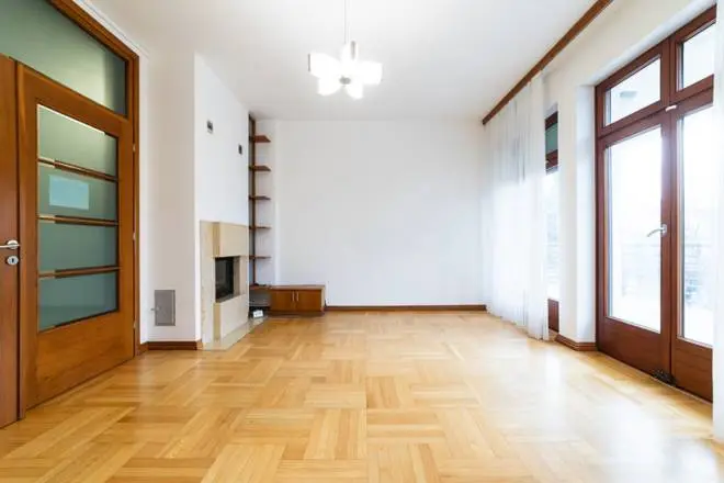 kuće Savski venac Ekonomski fakultet i Savski Trg 3900 evra 