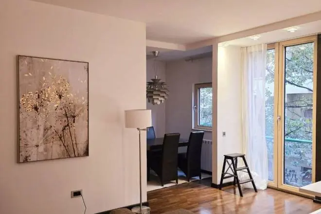 stanovi Beograd Braće Jugovića  uknjizeni Četvorosoban 