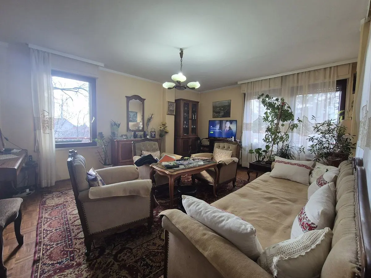  uknjizeni Četvorosoban stanovi Čukarica Cerak 270000 evra 