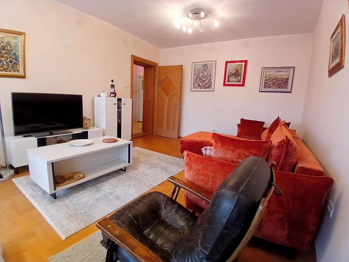 stanovi Beograd Admirala Geprata Trosoban 