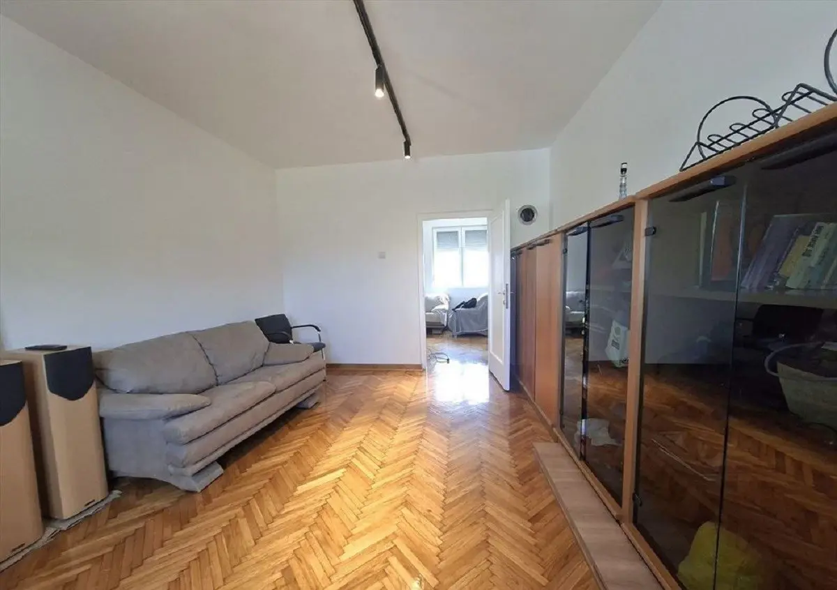 Beograd Voždovac Trosoban stanovi 234000 evra 