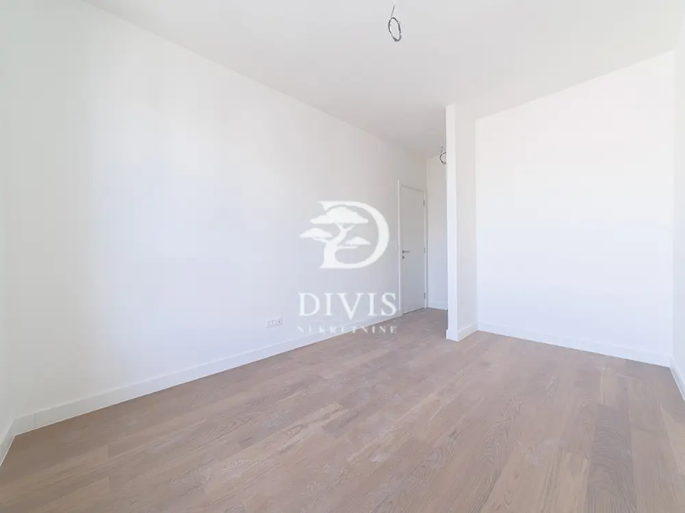 Beograd Savski venac  novogradnja Trosoban stanovi 380000 evra 