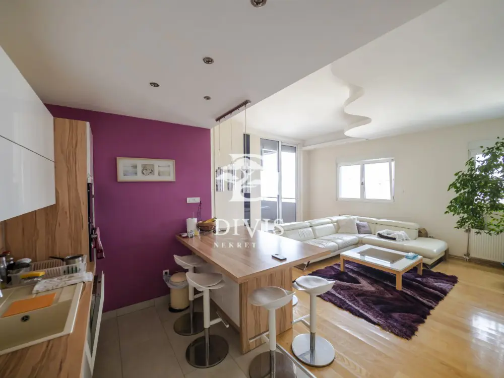 Beograd Palilula  uknjizeni Četvorosoban stanovi 520000 evra 