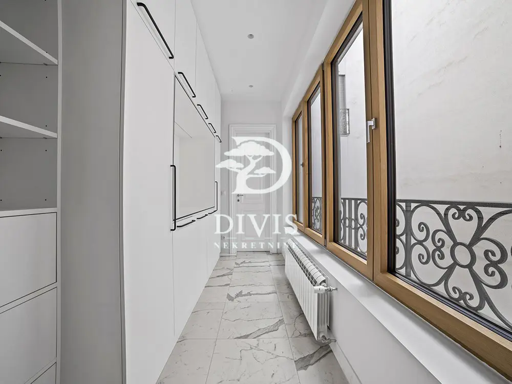  uknjizeni  novogradnja Četvorosoban stanovi Vračar Hram 1750000 evra 