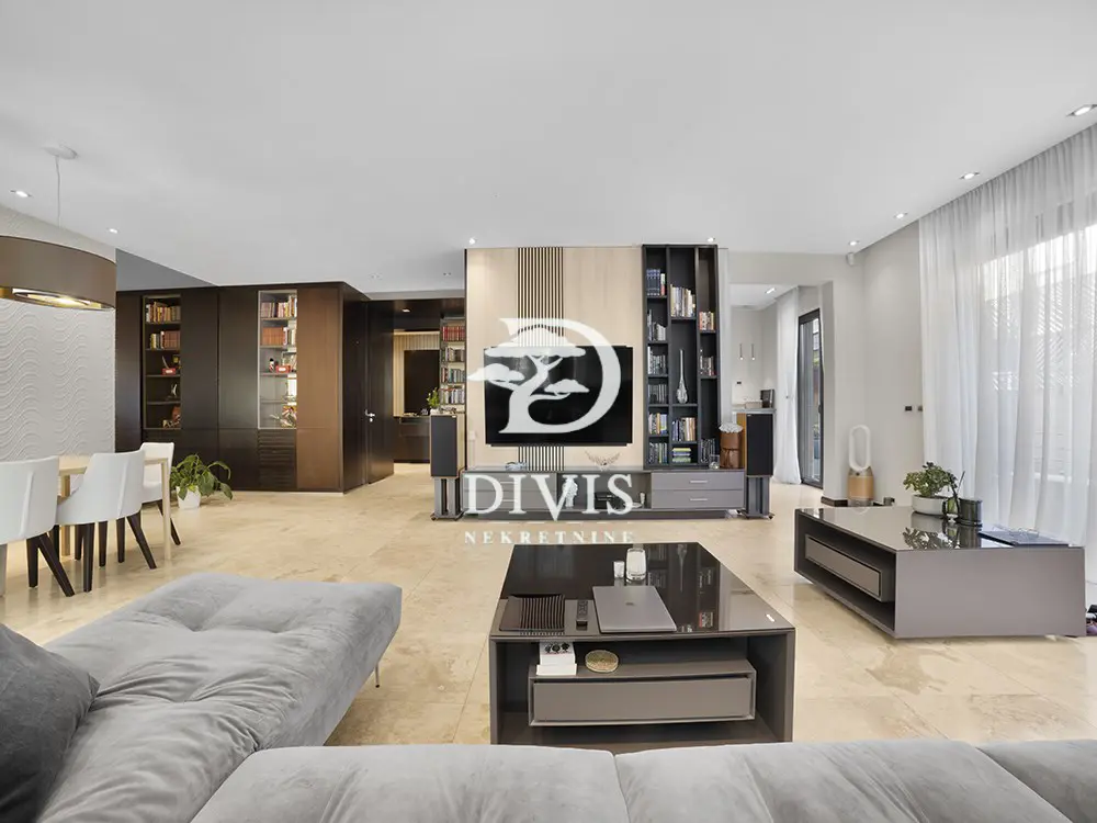 Beograd Savski venac  novogradnja  uknjizeni Četvorosoban stanovi 1700000 evra 