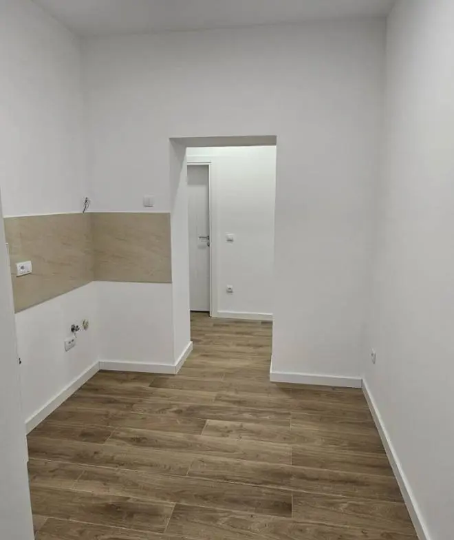 Beograd Stari Grad  uknjizeni Dvosoban stanovi 175000 evra 