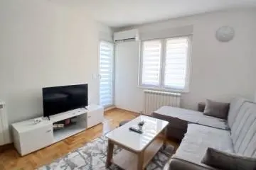 stanovi Beograd Beograd, Zvezdara, Cvetanova Ćurija  novogradnja  uknjizeni Jednoiposoban 