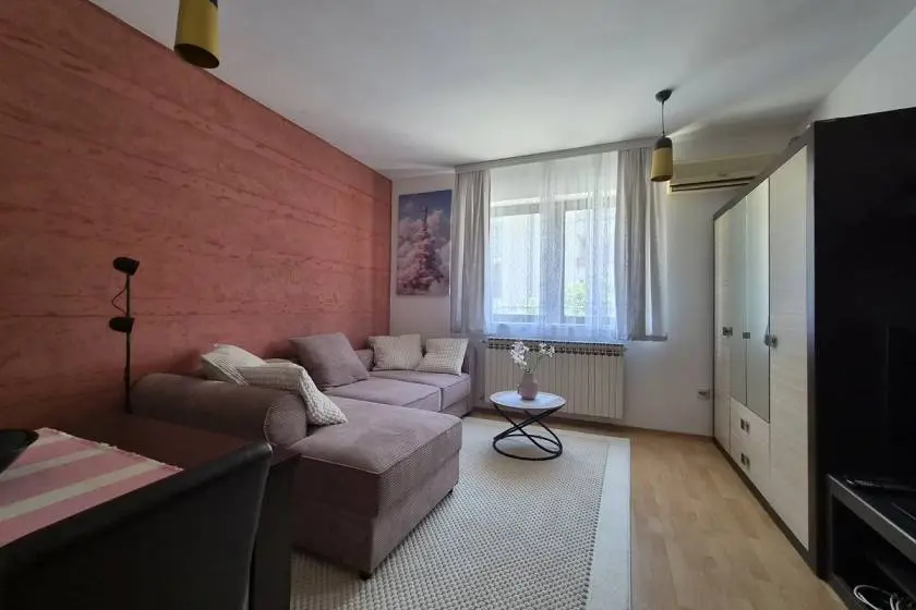 stanovi Beograd Petra Lekovića Garsonjera 