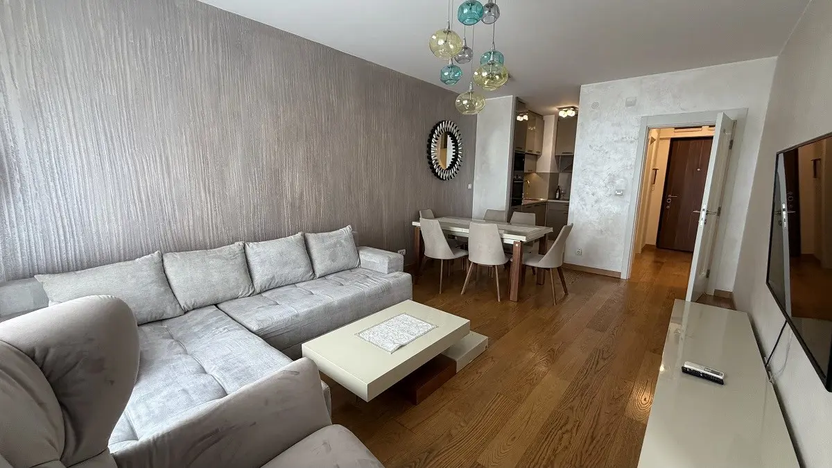 Beograd Novi Beograd  novogradnja Trosoban stanovi 1300 evra 