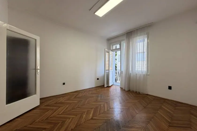 Dvosoban stanovi Stari Grad Centar i Terazije 800 evra 