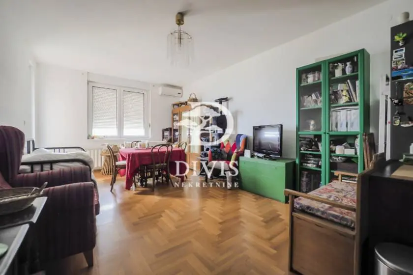  uknjizeni Dvoiposoban stanovi Voždovac Vojvode Vlahovića 182000 evra 